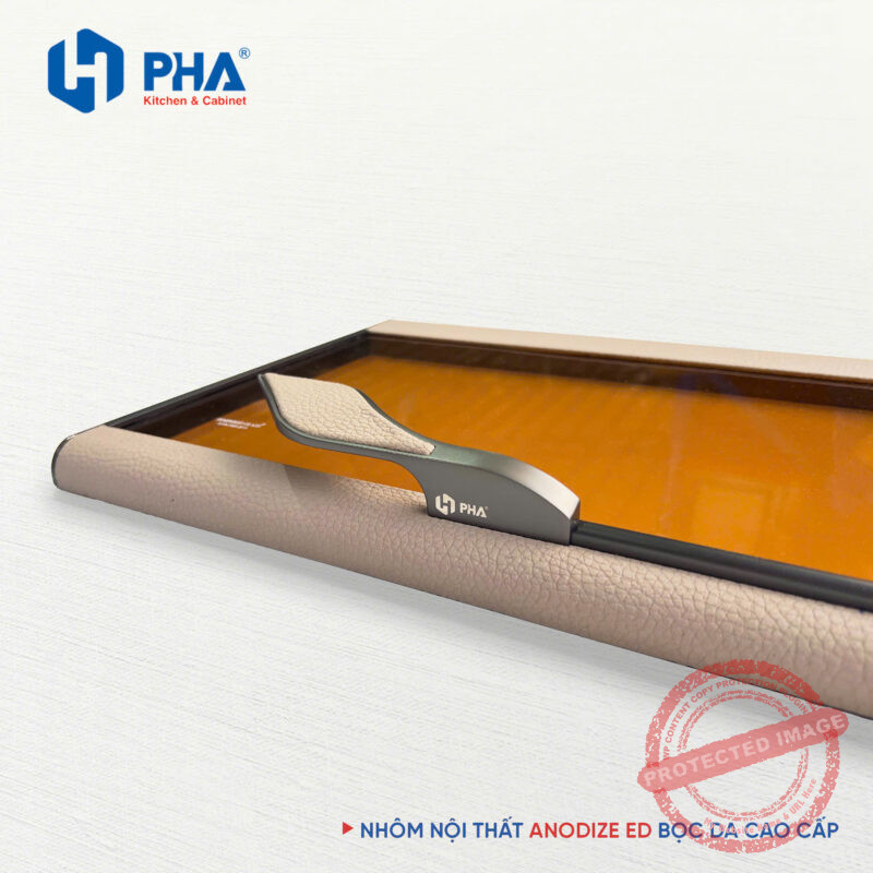 Phụ Kiện Nhỏ, Đẳng Cấp Lớn: Bộ Sưu Tập Tay Nắm Tủ Bọc Da Hermès Từ PHA Group